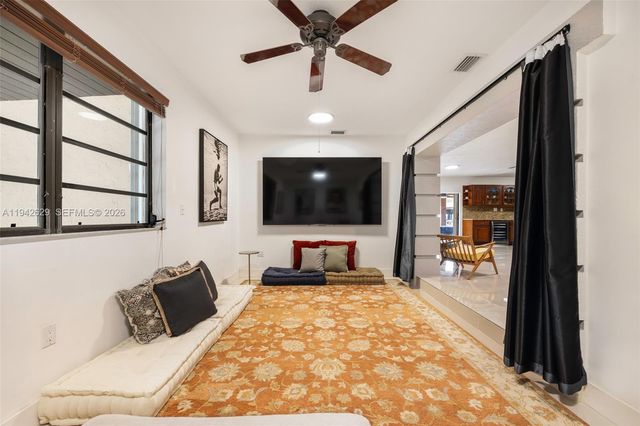 20450 SW 198th Ave, Miami, FL 33187