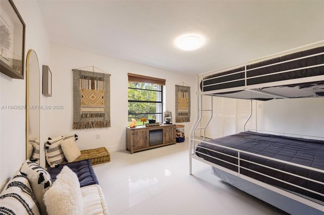 20450 SW 198th Ave, Miami, FL 33187