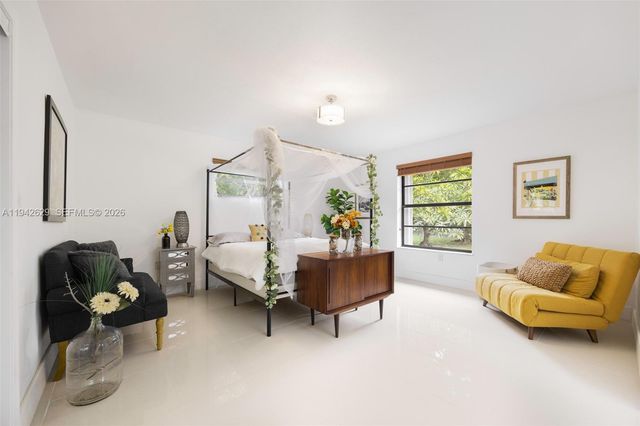 20450 SW 198th Ave, Miami, FL 33187