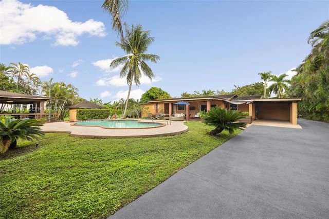 20450 SW 198th Ave, Miami, FL 33187