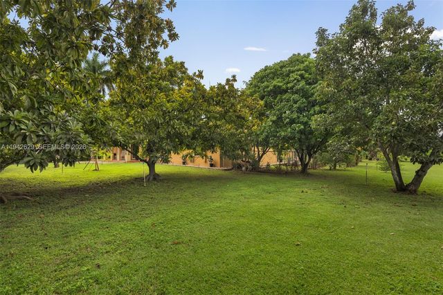 20450 SW 198th Ave, Miami, FL 33187