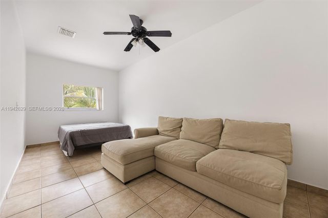 20450 SW 198th Ave, Miami, FL 33187