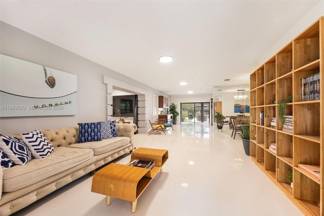 20450 SW 198th Ave, Miami, FL 33187