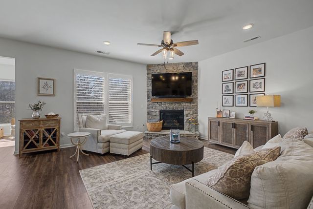 144 Macy Drive, Hendersonville, TN 37075