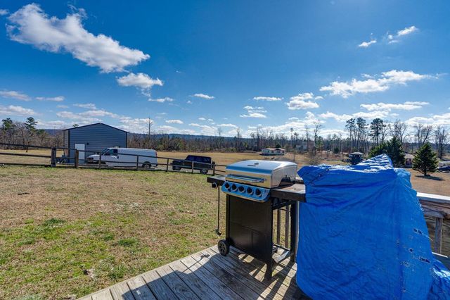 4332 Pattentown Road, Ooltewah, TN 37363