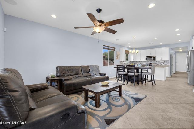 38754 S Running Roses Lane, Saddlebrooke, AZ 85739