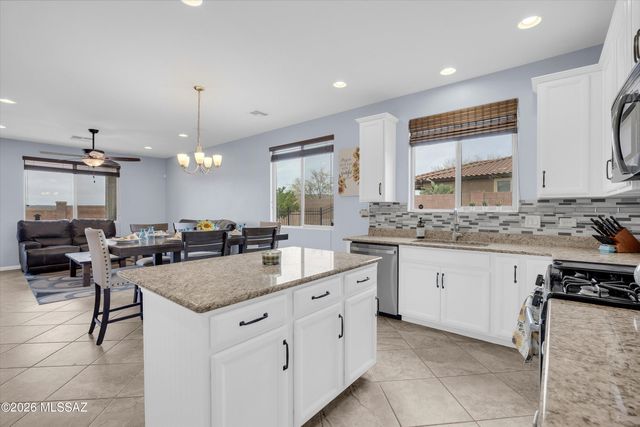 38754 S Running Roses Lane, Saddlebrooke, AZ 85739