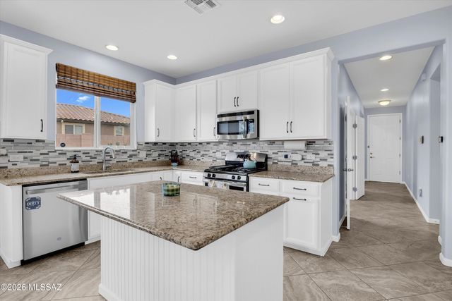 38754 S Running Roses Lane, Saddlebrooke, AZ 85739