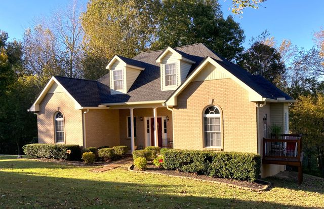 1225 Meeks Cemetery Rd, Burns, TN 37029