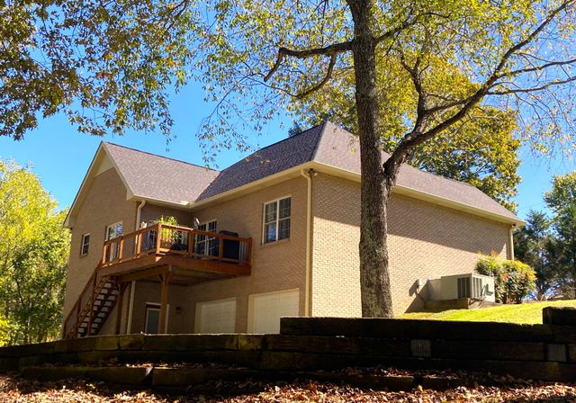 1225 Meeks Cemetery Rd, Burns, TN 37029