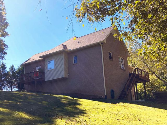1225 Meeks Cemetery Rd, Burns, TN 37029