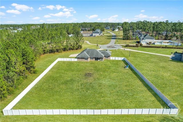 233 Hoffer Lane SE, Ludowici, GA 31316