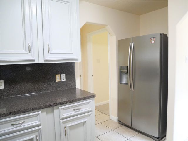 6603 Schambray Street, Houston, TX 77085