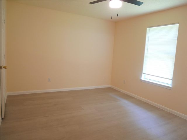 6603 Schambray Street, Houston, TX 77085