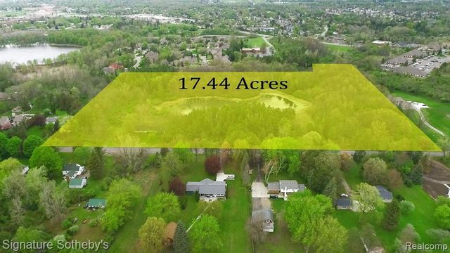 6 Mccandlish Road, Grand Blanc, MI 48439