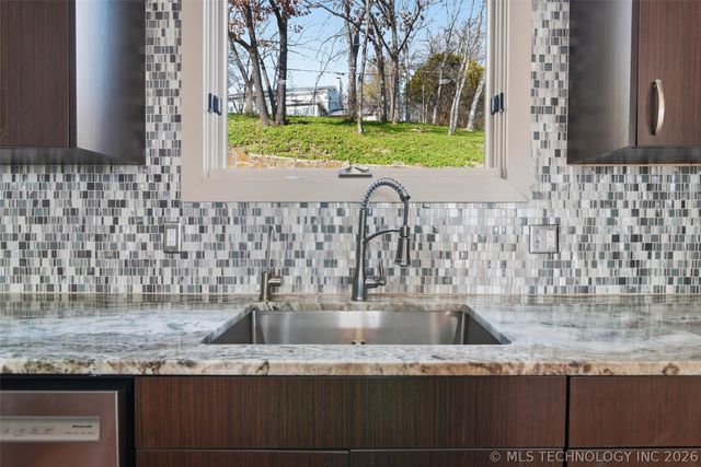 219 W Victoria Street, Tulsa, OK 74106