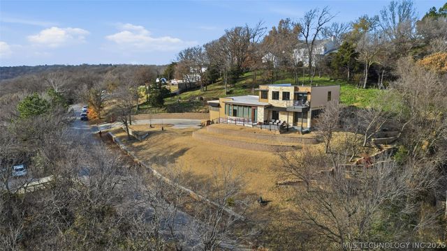 219 W Victoria Street, Tulsa, OK 74106