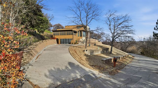 219 W Victoria Street, Tulsa, OK 74106