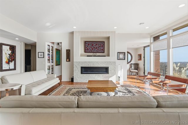 219 W Victoria Street, Tulsa, OK 74106