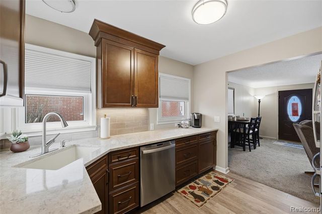 28961 Joan Street, Saint Clair Shores, MI 48081