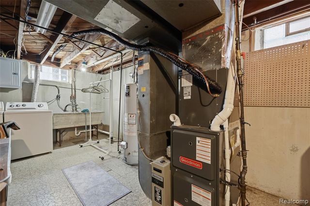 28961 Joan Street, Saint Clair Shores, MI 48081