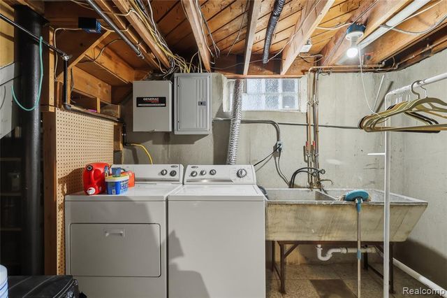 28961 Joan Street, Saint Clair Shores, MI 48081