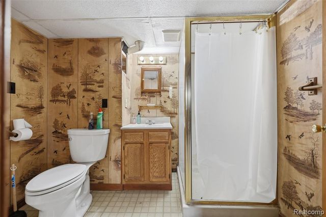 28961 Joan Street, Saint Clair Shores, MI 48081