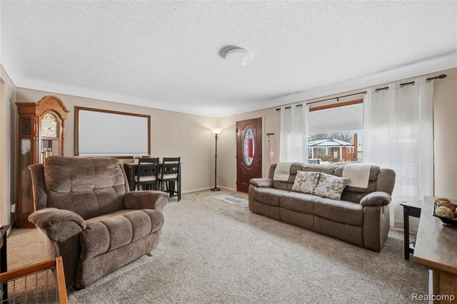 28961 Joan Street, Saint Clair Shores, MI 48081