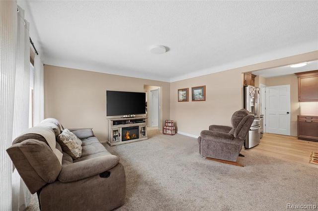 28961 Joan Street, Saint Clair Shores, MI 48081