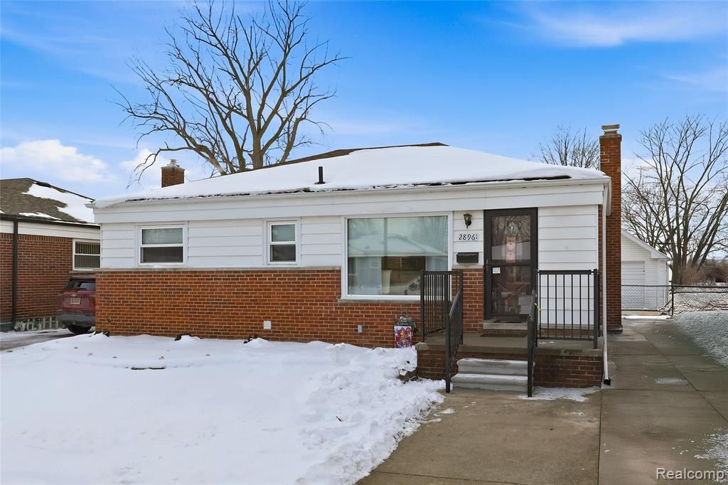 28961 Joan Street, Saint Clair Shores, MI 48081