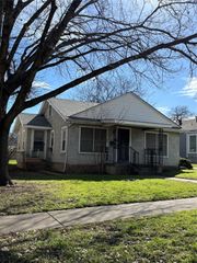 4033 Locke Avenue, Fort Worth, TX 76107