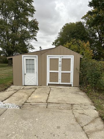 5236 N M 52 Highway, New Haven Twp, MI 48867