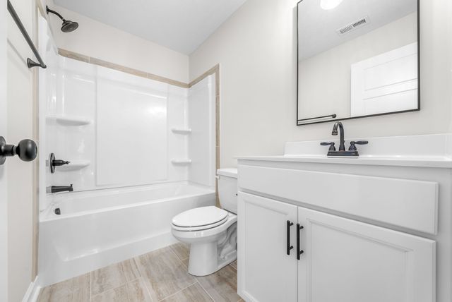 313 Wesson Dr, Clarksville, TN 37043