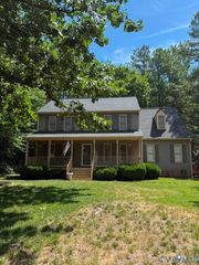 11188 Countryside Ln, Hanover, VA 23116