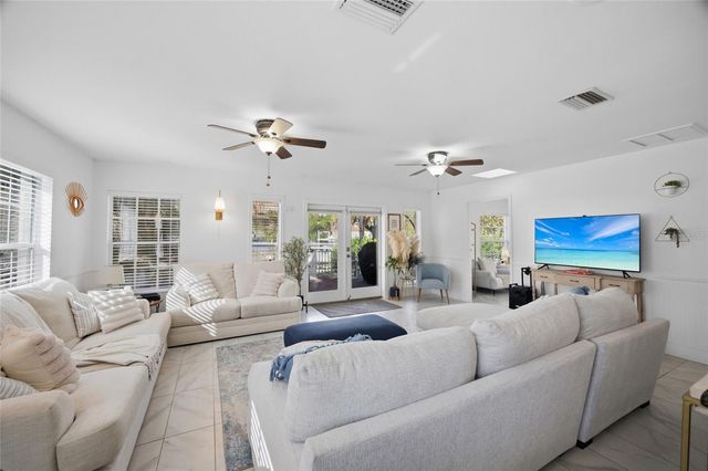 1801 BAYOU GRANDE BOULEVARD NE, St Petersburg, FL 33703