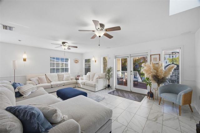 1801 BAYOU GRANDE BOULEVARD NE, St Petersburg, FL 33703