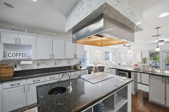 1801 BAYOU GRANDE BOULEVARD NE, St Petersburg, FL 33703