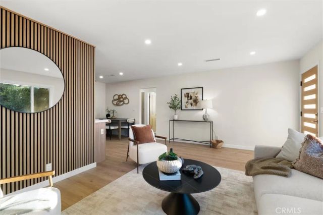 4534 Lennox, Sherman Oaks, CA 91423