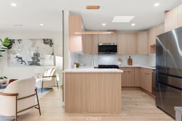 4534 Lennox, Sherman Oaks, CA 91423