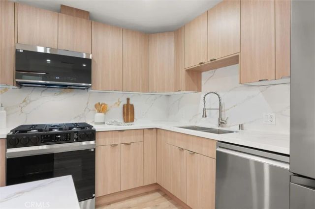 4534 Lennox, Sherman Oaks, CA 91423