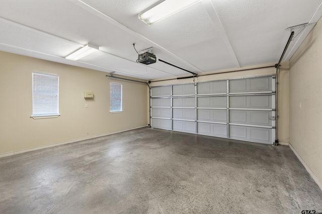 672 Inwood St, Mineola, TX 75773