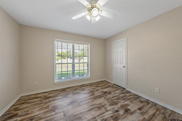 672 Inwood St, Mineola, TX 75773