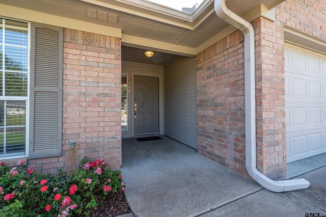 672 Inwood St, Mineola, TX 75773
