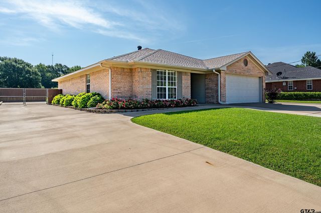 672 Inwood St, Mineola, TX 75773
