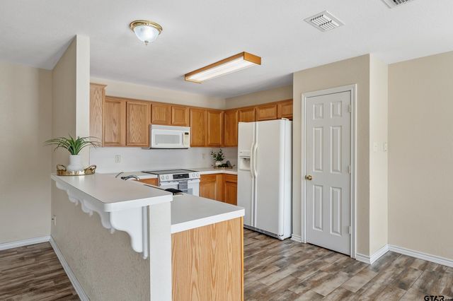 672 Inwood St, Mineola, TX 75773