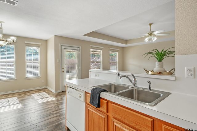 672 Inwood St, Mineola, TX 75773