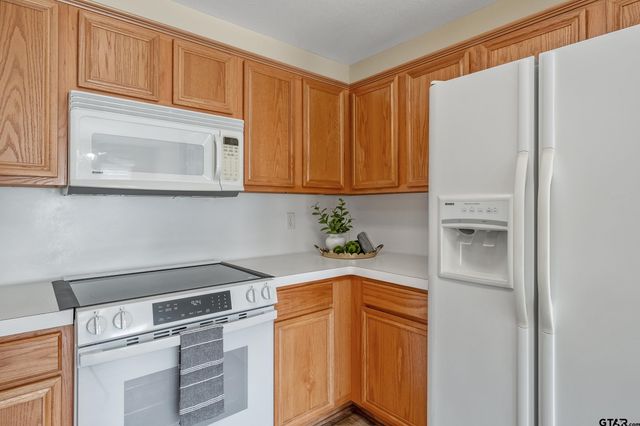 672 Inwood St, Mineola, TX 75773