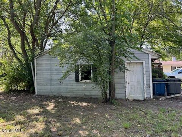 1628 Raynor Drive, Toledo, OH 43615