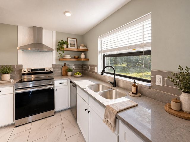 206 JAMES STREET, Brandon, FL 33510