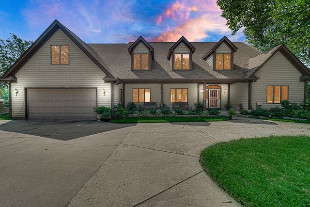 23 Amanda Lane, Yorkville, IL 60560